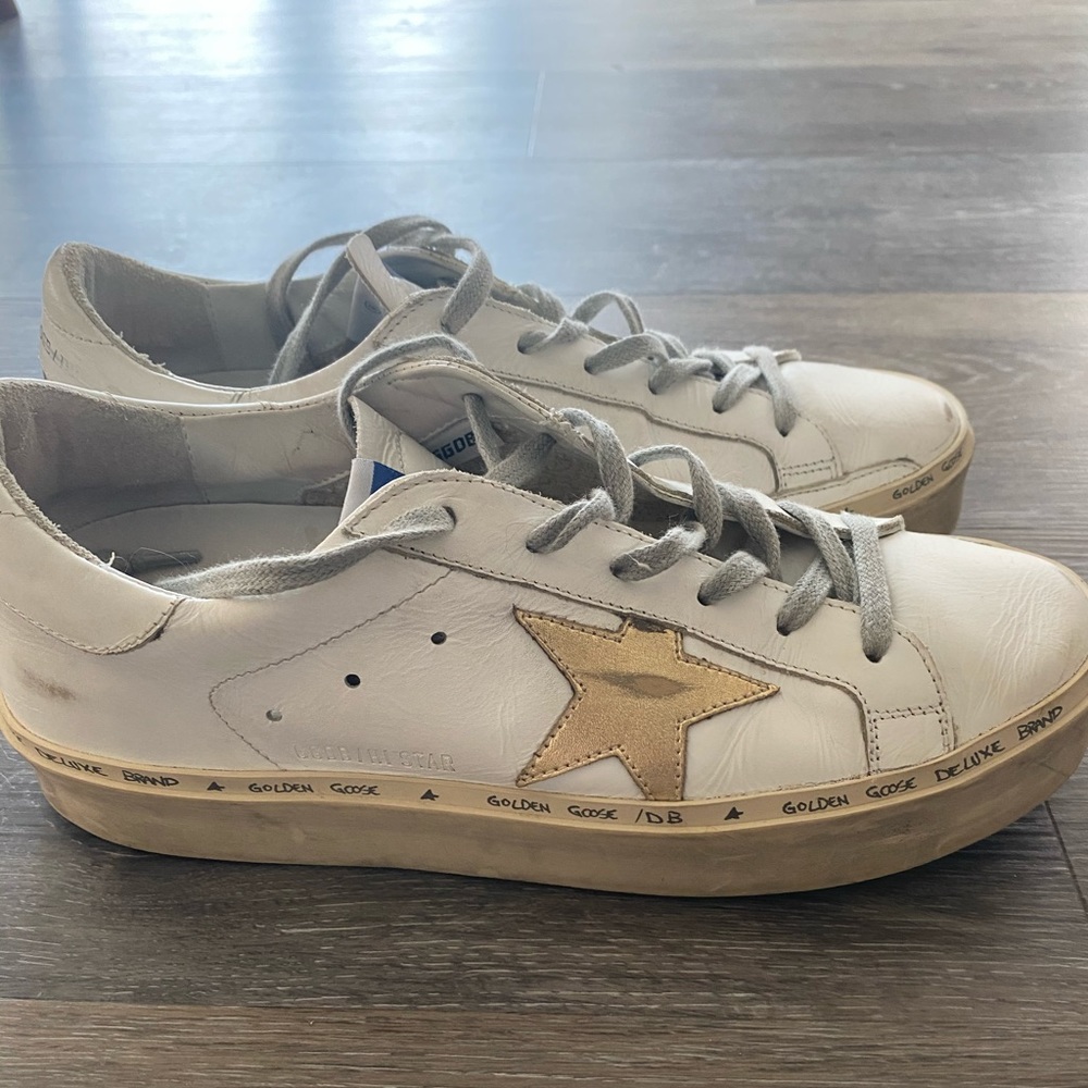 Platform Golden Goose
